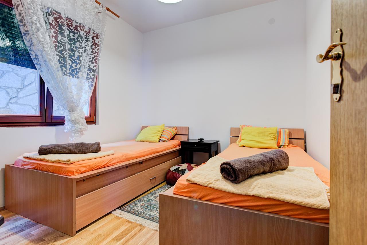 Allegro Apartment Sekulic Petrovac Buitenkant foto