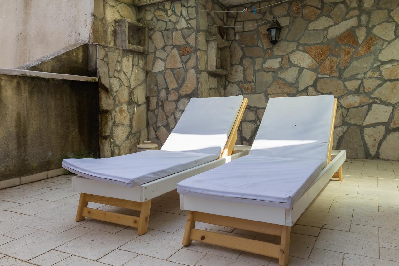 Allegro Apartment Sekulic Petrovac Buitenkant foto